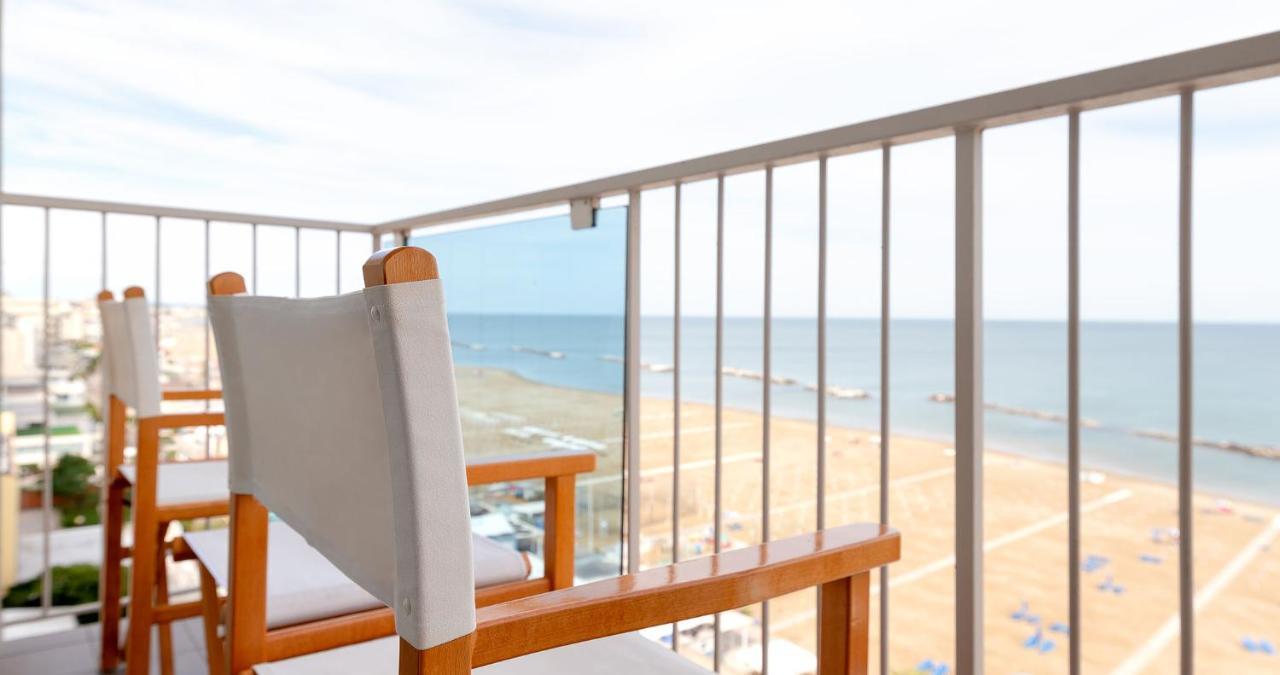 Victoria Palace Hotel Cattolica Extérieur photo