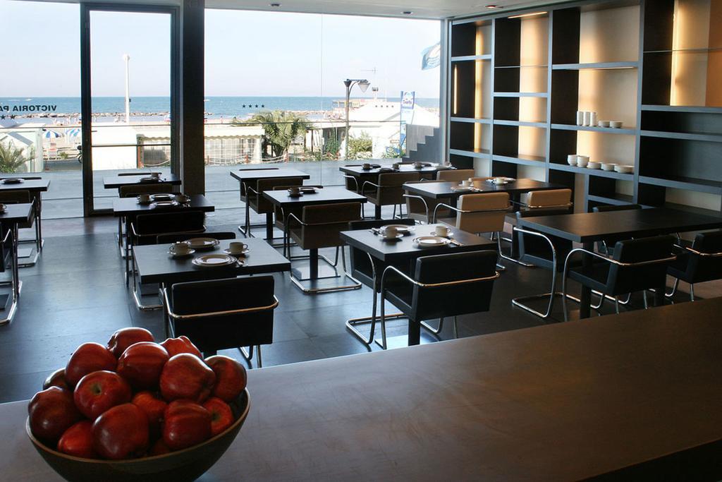 Victoria Palace Hotel Cattolica Extérieur photo