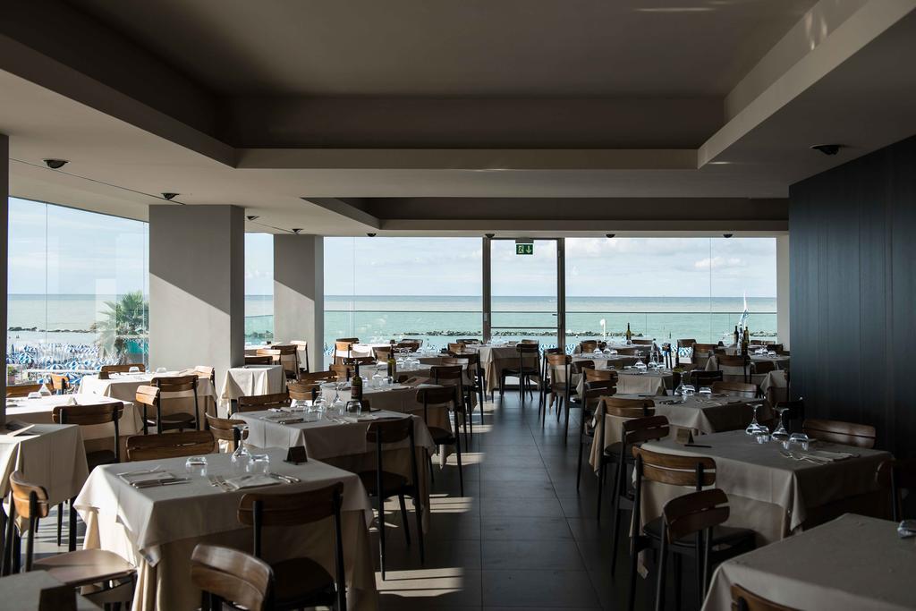 Victoria Palace Hotel Cattolica Extérieur photo